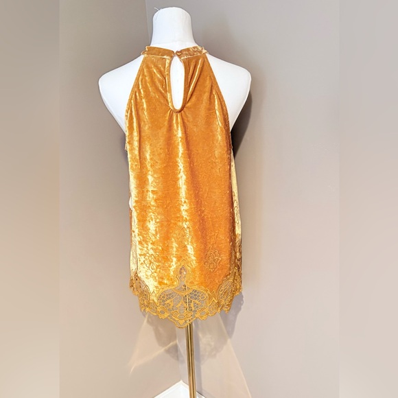 Altar’d State Velvet Goldenrod Halter Top Size Medium NWT - Picture 3 of 15